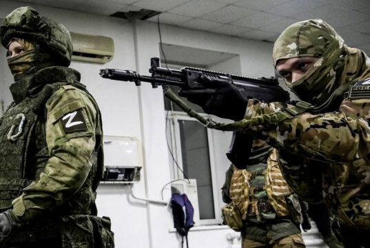 Бої за Костянтинівку: українські військові спростовують російські заяви про контроль У РФ заявили про “неминуче” взяття Костянтинівки, але реальність виявилась іншою, – ISW