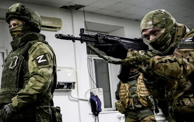 Бої за Костянтинівку: українські військові спростовують російські заяви про контроль У РФ заявили про “неминуче” взяття Костянтинівки, але реальність виявилась іншою, – ISW
