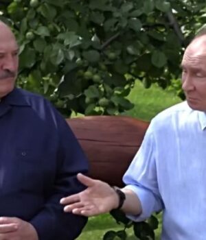 Путін-шантажує-Лукашенка-для-відкриття-«другого-фронту»,-–-wsj