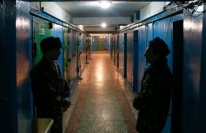 Більше 8000 цивільних осіб утримуються в полоні в Росії та на окупованих територіях України, стверджують... «Росія-має-плани-на-цих-людей»-Правозахисники-пояснили,-як-Кремль-перетворив-тисячі-цивільних-українців-на.