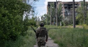 Росіяни рвуться в Костянтинівку, щоб показати “успіх” на тлі ударів ЗСУ, – CNN Росіяни-рвуться-в-Костянтинівку,-щоб-показати-“успіх”-на-тлі-ударів-ЗСУ,-–-cnn