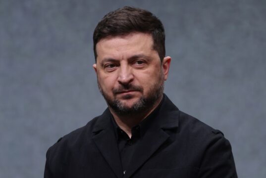 Україна посилює удари по російських військових об’єктах Зеленський доручив військовим “працювати на випередження” по РФ