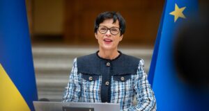 Україна отримає перший транш у 3,2 млрд євро за програмою підтримки У ЄС назвали дату першого траншу з кредиту на 90 млрд євро для України