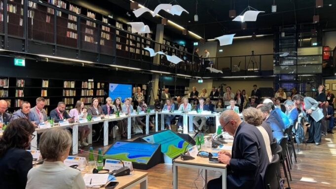 В Гданську розпочалась 5-та Конференція з відновлення України: між українцями та поляками – нові виклики Гданськ,-солідарність-і-незручні-питання:-чого-очікувати-від-Конференції-з-відновлення-України