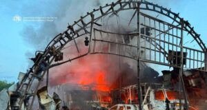 РФ вдарила по Україні з 8 напрямків, «прильоти» у кількох містах: атака досі триває — де і що летить РФ вдарила-по Україні-з 8 напрямків,-«прильоти»-у кількох-містах:-атака-досі-триває —-де і що летить
