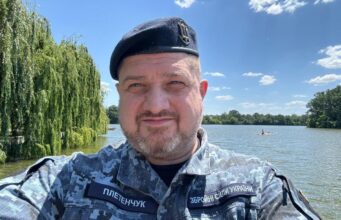 Російські окупанти не залишили Кінбурнську косу: Плетенчук пояснив значення прапору Російські-окупанти-не-залишили-Кінбурнську-косу:-Плетенчук-пояснив-значення-прапору