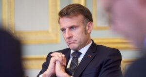 США більше не є нейтральним посередником між Росією та Україною, – Макрон США-більше-не-є-нейтральним-посередником-між-Росією-та-Україною,-–-Макрон