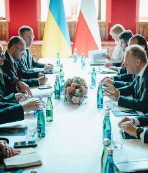 Свириденко зустрілася з Туском на тлі кризи з Польщею