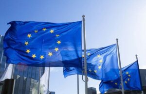 Одна з країн ЄС дозволила українцям із тимчасовим захистом отримувати ВНП: які умови Одна-з країн-ЄС дозволила-українцям-із тимчасовим-захистом-отримувати-ВНП:-які-умови