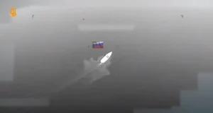ВМС України знищили ворожий катер на Тендрівській косі ВМС-України-знищили-катер-ворога-на-Тендрівській-косі