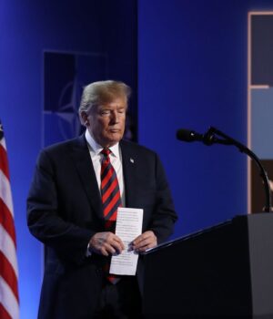 У Європі назвали стосунки зі США “неблагополучною сім’єю”, – The Guardian