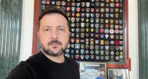 Президент Зеленський привітав українців із Днем Конституції Президент Зеленський привітав українців із Днем Конституції