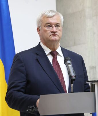 Український МЗС: мирні плани без участі Києва приречені на провал “Дух Анкориджа” мертвий: Сибіга пояснив, який урок має засвоїти Росія