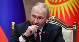 Путін на з’їзді ‘Єдиної Росії’: нові заяви про війну та західні загрози Путін заговорив про “доленосний” час для Росії