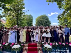 Свято випускників-відмінників у Нововолинську: визнання досягнень молоді У-Нововолинську-привітали-найкращих-випускників-громади