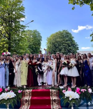 У-Нововолинську-привітали-найкращих-випускників-громади