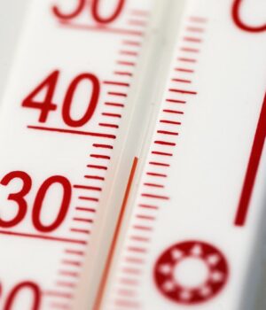 Спека-досягає-піку:-сьогодні-Україну-розігріє-до-+38°