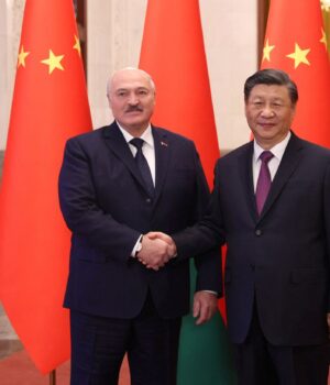 Лукашенко неочікувано прилетів до Сі Цзіньпіна: про що домовляються