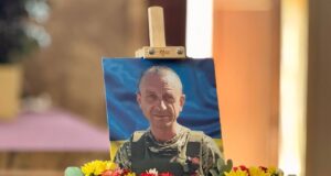 Прощання з героєм: Віталій Мінчук знайдений та похований з почестями Нововолинці-назавжди-попрощалися-з-Героєм-Віталієм-Мінчуком