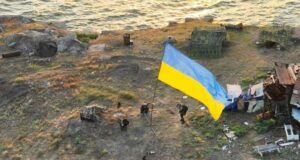 Операція з висадки спецпризначенців на острів Зміїний: деталі та виклики Звільнення-Зміїного:-невідомі-факти.-Льотчики-розповіли-про-«задачу-із-зірочкою»