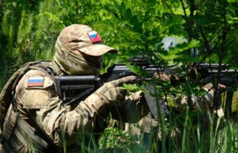 Російські солдати живуть на лінії фронту лише 20-35 хвилин, – CBS News Російські-солдати-живуть-на-лінії-фронту-лише-20-35-хвилин,-–-cbs-news
