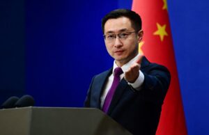 Китай закликає до мирних перемовин між Україною та Росією Китай зажадав від Росії та України зупинити бойові дії