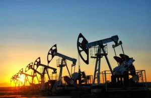 Ціни на нафту зазнають значного падіння через переговори США та Ірану Ціни-на-нафту-можуть-зафіксувати-найбільше-квартальне-падіння-з-2020-року-на-тлі-очікувань-переговорів.