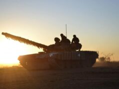 Зброю проти дронів шукають і Україна, і Росія: Сирський про те, як повернути танки у... Зброю-проти-дронів-шукають-і-Україна,-і-Росія:-Сирський-про-те,-як-повернути-танки-у.
