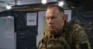 Сирський прокоментував чутки про конфлікт із міністром оборони Федоровим Сирський прокоментував чутки про конфлікт із міністром оборони Федоровим