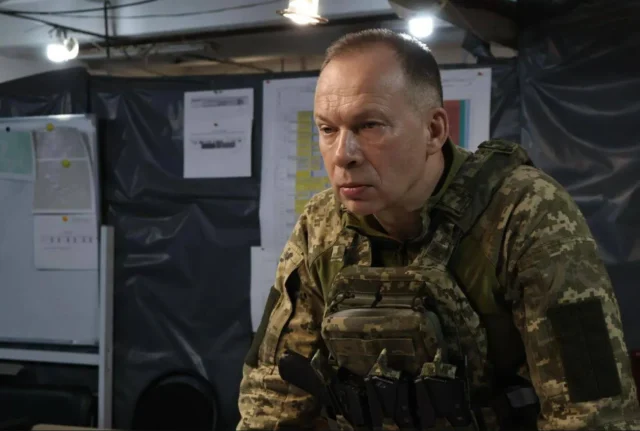Сирський прокоментував чутки про конфлікт із міністром оборони Федоровим Сирський прокоментував чутки про конфлікт із міністром оборони Федоровим