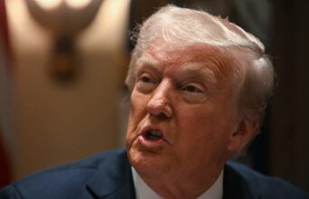 Має сплатити $5 млн компенсації: Верховний суд США відмовився переглядати вирок Трампу у справі про... Має-сплатити-$5-млн-компенсації:-Верховний-суд-США-відмовився-переглядати-вирок-Трампу-у-справі-про.