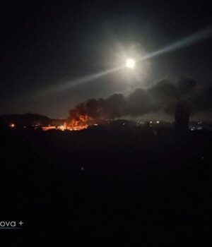 В-окупованому-Донецьку-пролунала-серія-вибухів:-куди-влучили-(фото) В-окупованому-Донецьку-пролунала-серія-вибухів:-куди-влучили-(фото)