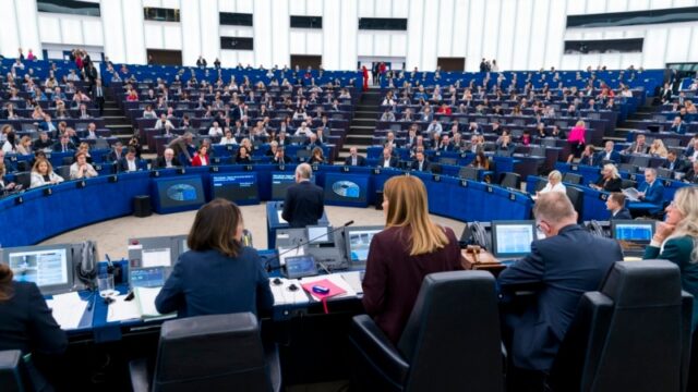 Польські євродепутати ініціюють дебати про жертв геноциду УПА в Європарламенті УПА-доходить-до-Брюсселя:-польські-депутати-переносять-історичну-суперечку-до-Європарламенту