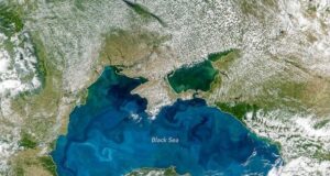 Чорне море стало бірюзовим: NASA показало незвичне явище з космосу Чорне-море-стало-бірюзовим:-nasa-показало-незвичне-явище-з космосу