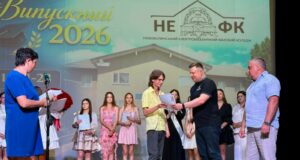Урочисте вручення дипломів випускникам Нововолинського електромеханічного коледжу Випускники-Нововолинського-електромеханічного-коледжу-отримали-дипломи