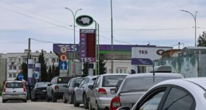 Путін визнає дефіцит пального в Криму та Росії «Ситуація-йде-до-критичної».-РФ-не-має-відповіді-на-удари-ЗСУ?-Путін-помітив-дефіцит-бензину