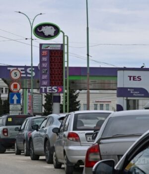 «Ситуація-йде-до-критичної».-РФ-не-має-відповіді-на-удари-ЗСУ?-Путін-помітив-дефіцит-бензину