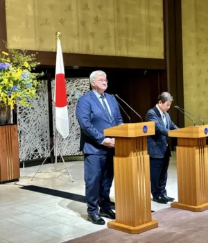 Україна-готова-розвивати-безпекову-співпрацю-з-Японією-у-сфері-безпілотників-–-МЗС Україна-готова-розвивати-безпекову-співпрацю-з-Японією-у-сфері-безпілотників-–-МЗС