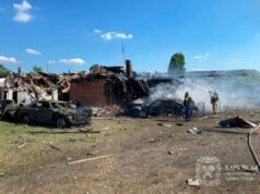 Росіяни посеред дня вдарили КАБами по Харкову: двоє загиблих та багато постраждалих Росіяни-посеред-дня-вдарили-КАБами-по-Харкову:-двоє-загиблих-та-багато-постраждалих