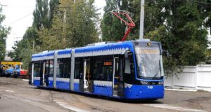Після удару РФ у Києві громадський транспорт курсує зі змінами Після-удару-РФ-у-Києві-громадський-транспорт-курсує-зі-змінами