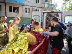 “Справжнє диво”: у Києві з-під завалів розбитого вщент будинку врятували 7 людей (відео) “Справжнє-диво”:-у Києві-з-під-завалів-розбитого-вщент-будинку-врятували-7 людей-(відео)
