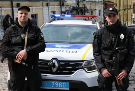 Фото: У Львові чоловік вчинив стрілянину та погрожував дівчині зброєю Фото: У Львові чоловік вчинив стрілянину та погрожував дівчині зброєю
