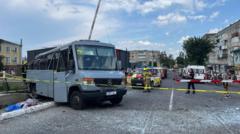 Смертельна аварія у Рівненському районі: потяг зіткнувся з маршруткою Смертельне-зіткнення-потяга-з-маршруткою-біля-Рівного.-Деталі-трагедії,-в-якій-загинули-4-людини