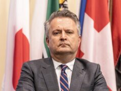 Київ не вважає можливим вето Польщі на євроінтеграцію України У Зеленського пояснили, чи може Польща стати на шляху України до ЄС