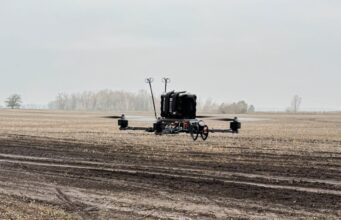 Українські розробники пересадили 38-кілограмовий столітній кулемет на роботів, – ВІ Українські-розробники-пересадили-38-кілограмовий-столітній-кулемет-на-роботів,-–-ВІ