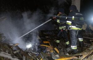 Ракетний удар по Кривому Рогу: наслідки та допомога постраждалим У Кривому Розі пожежі та руйнування після обстрілу РФ