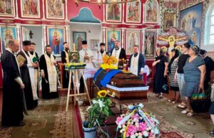 Прощання з Героїм: Олександр Кузнєцов похований у Нововолинську Нововолинська-громада-попрощалася-із-Захисником-України-Олександром-Кузнєцовим