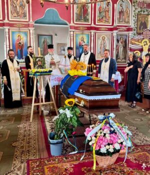 Нововолинська-громада-попрощалася-із-Захисником-України-Олександром-Кузнєцовим Нововолинська-громада-попрощалася-із-Захисником-України-Олександром-Кузнєцовим