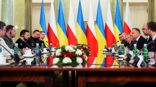 Загострення українсько-польських відносин: історична пам’ять на передньому плані УПА,-Пантеон.-Чим-є-для-президента-Зеленського-історична-пам’ять:-електоральною-грою-чи-відстоюванням-гідності-країни?