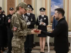 Зеленський відзначив поліцейських державними нагородами Зеленський відзначив поліцейських державними нагородами